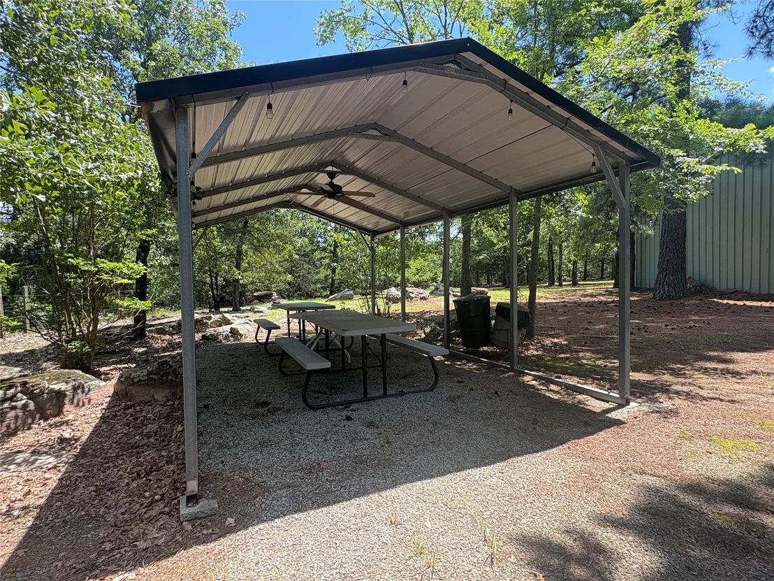 Photo of 979 County Line Road