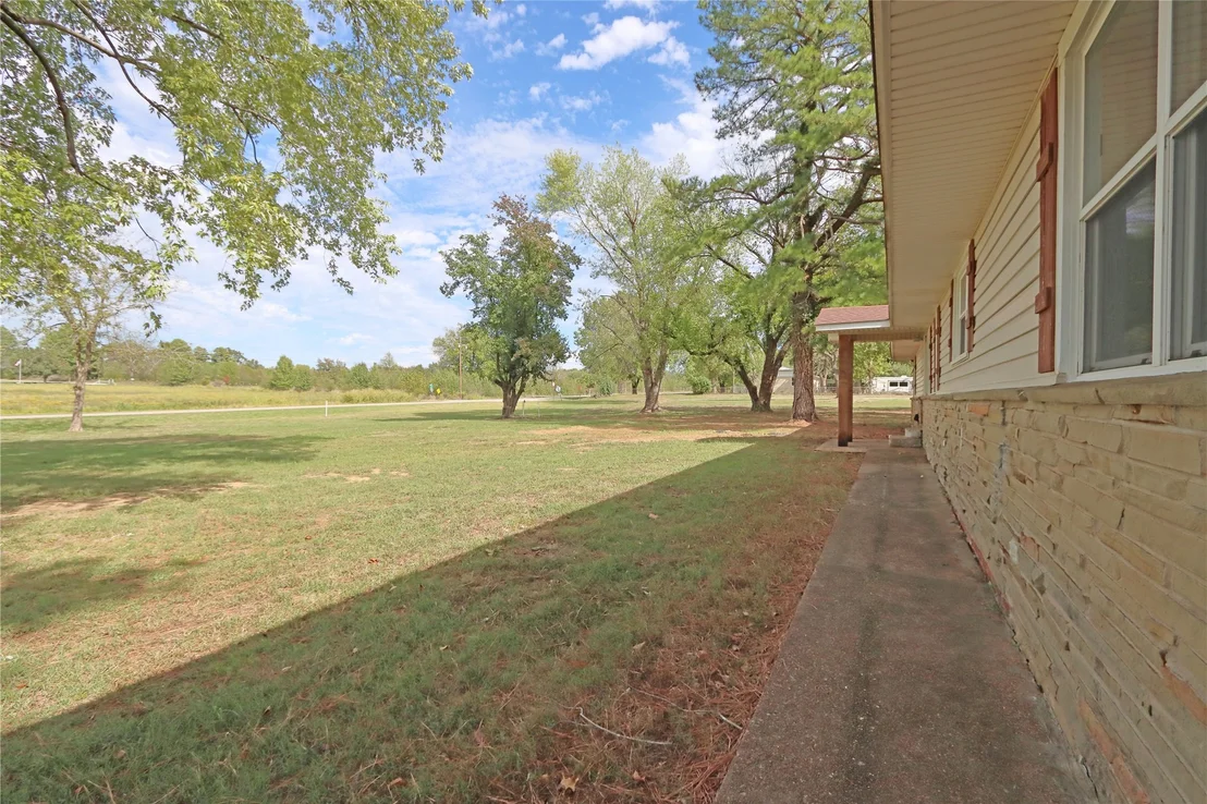 Photo of 8441 Old Taft Road