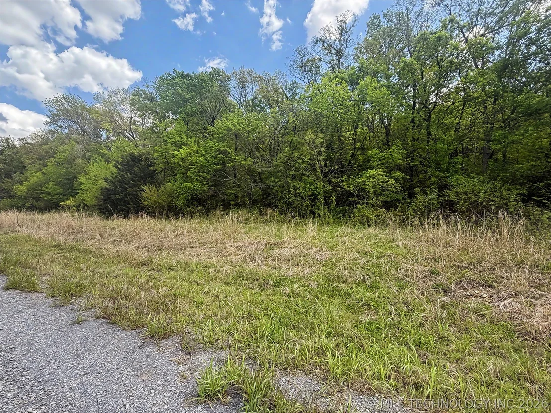Photo of 421 S Thunder Road
