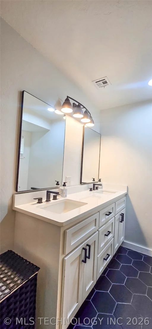 Photo of 114579 Beachview Circle