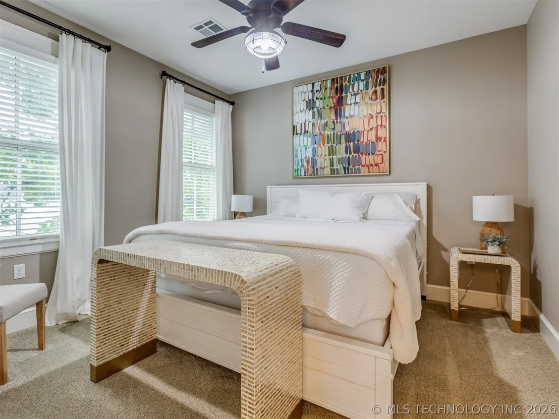 Photo of 25 Boulevard