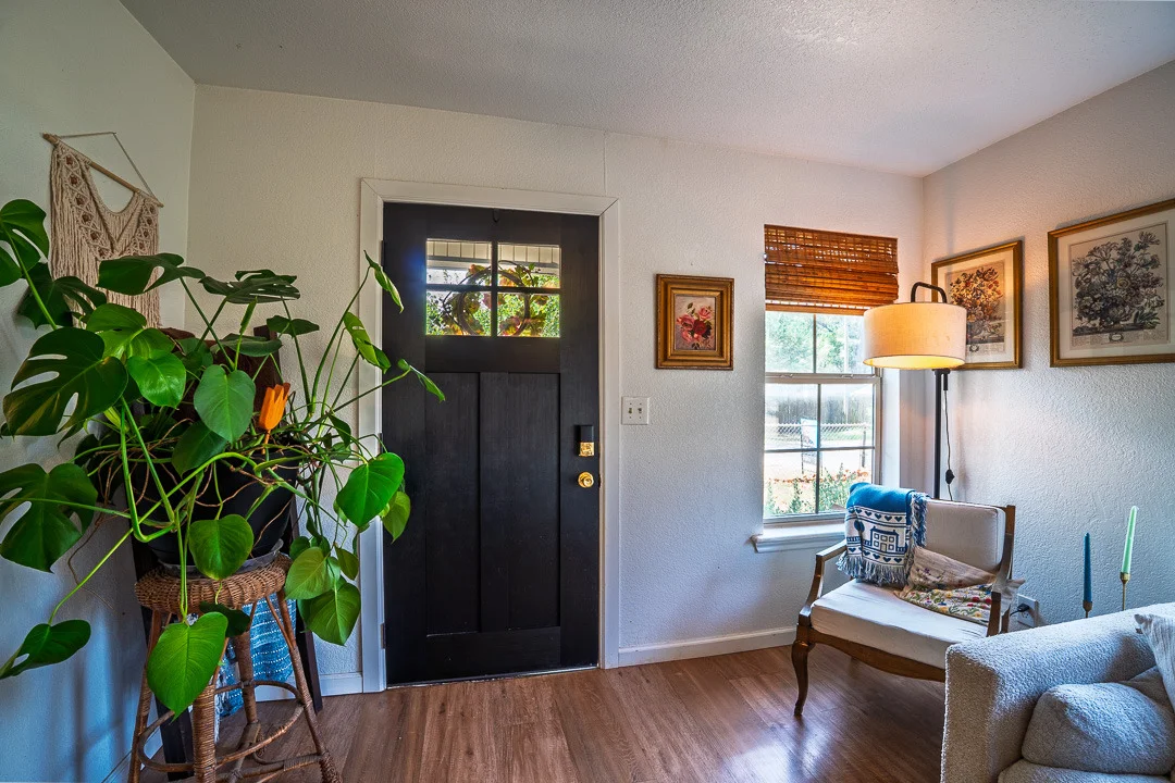 Photo of 608 W Coleman