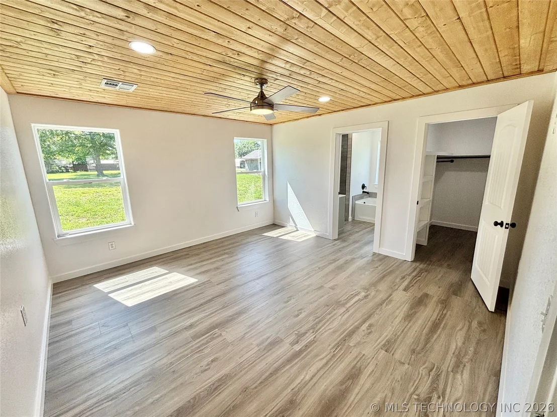 Photo of 4 N King Street