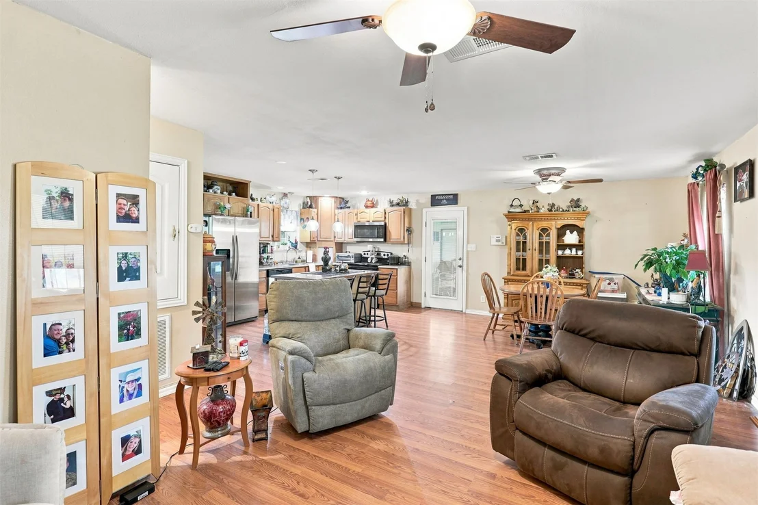 Photo of 208 W Umstead