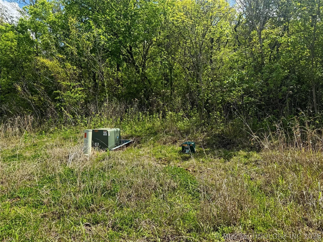 Photo of 417 S Thunder Road