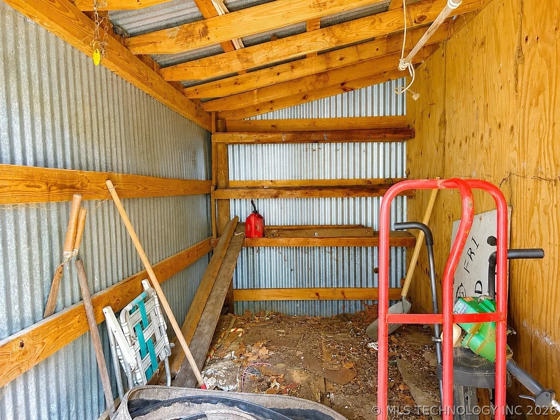 Photo of 15895 Briar Road