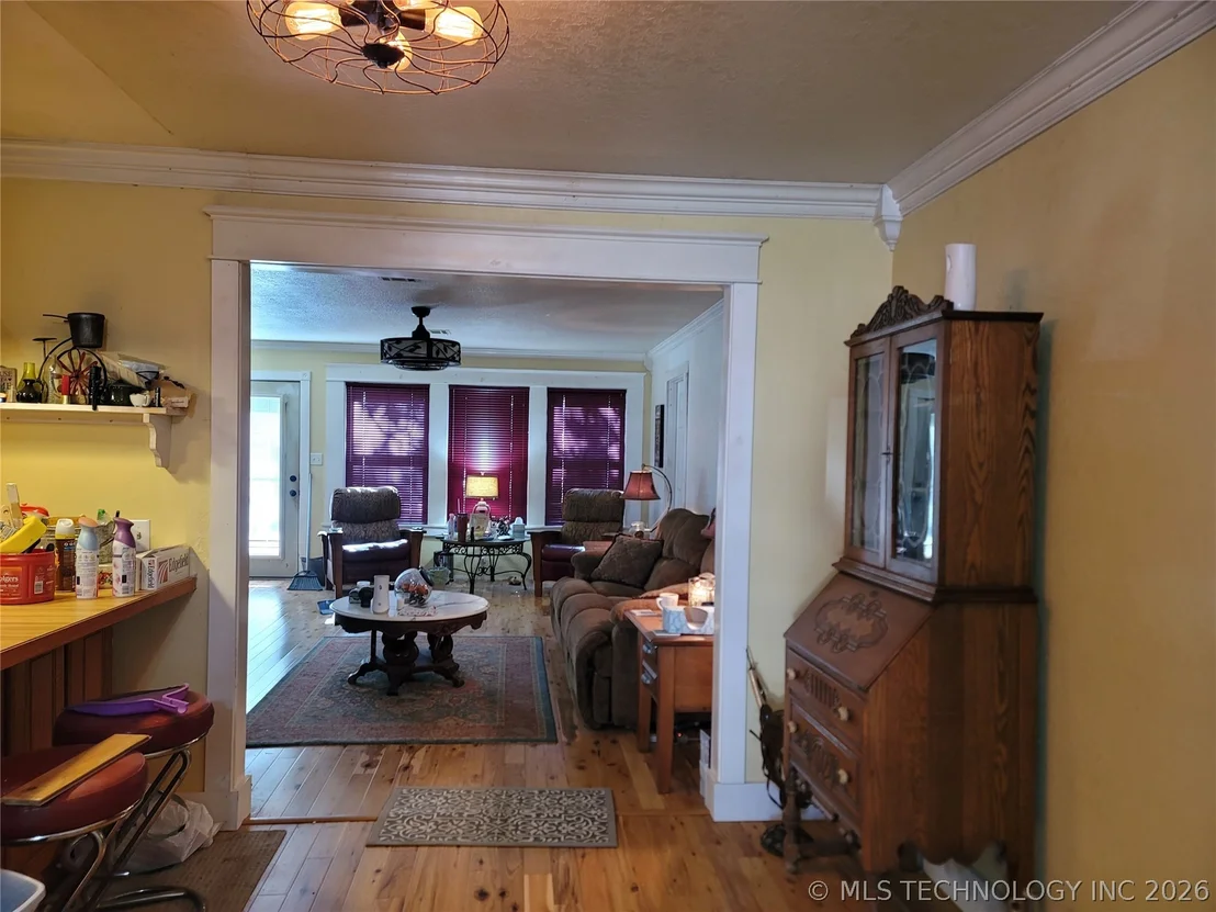 Photo of 416036 La Vista Drive