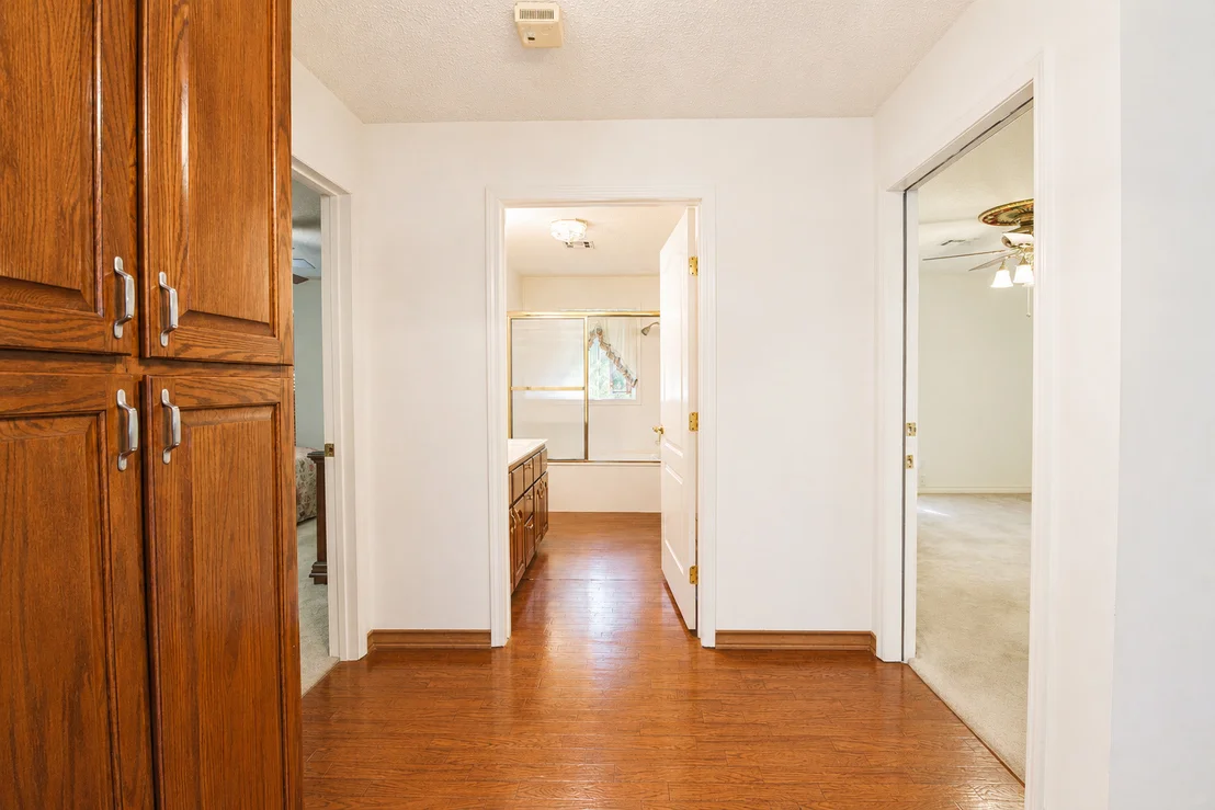 Photo of 3260 Howard Road