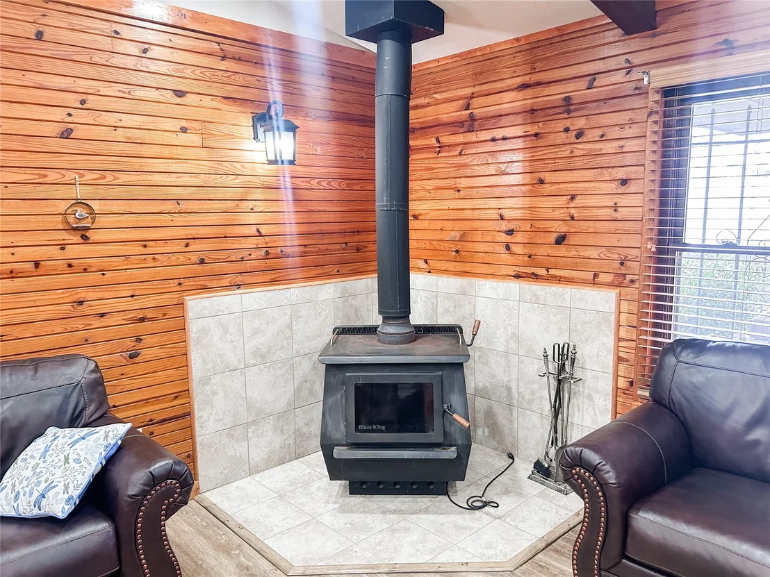 Photo of 589 Mohawk Drive