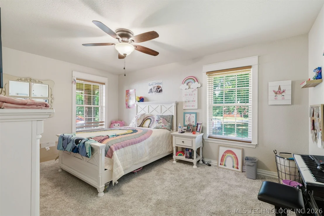 Photo of 2464 S Roberta Road