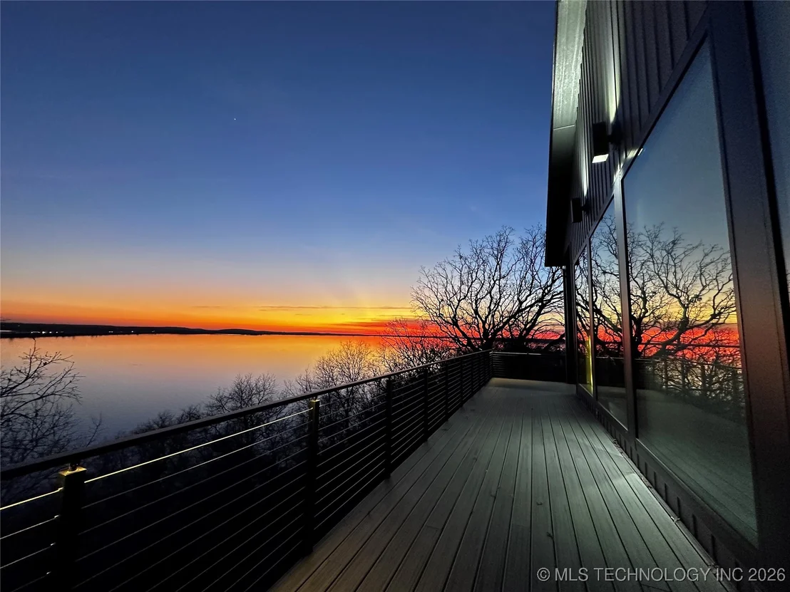 Photo of 417188 Mockingbird Lane
