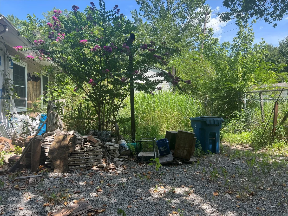 Photo of 494 Red Feather Road