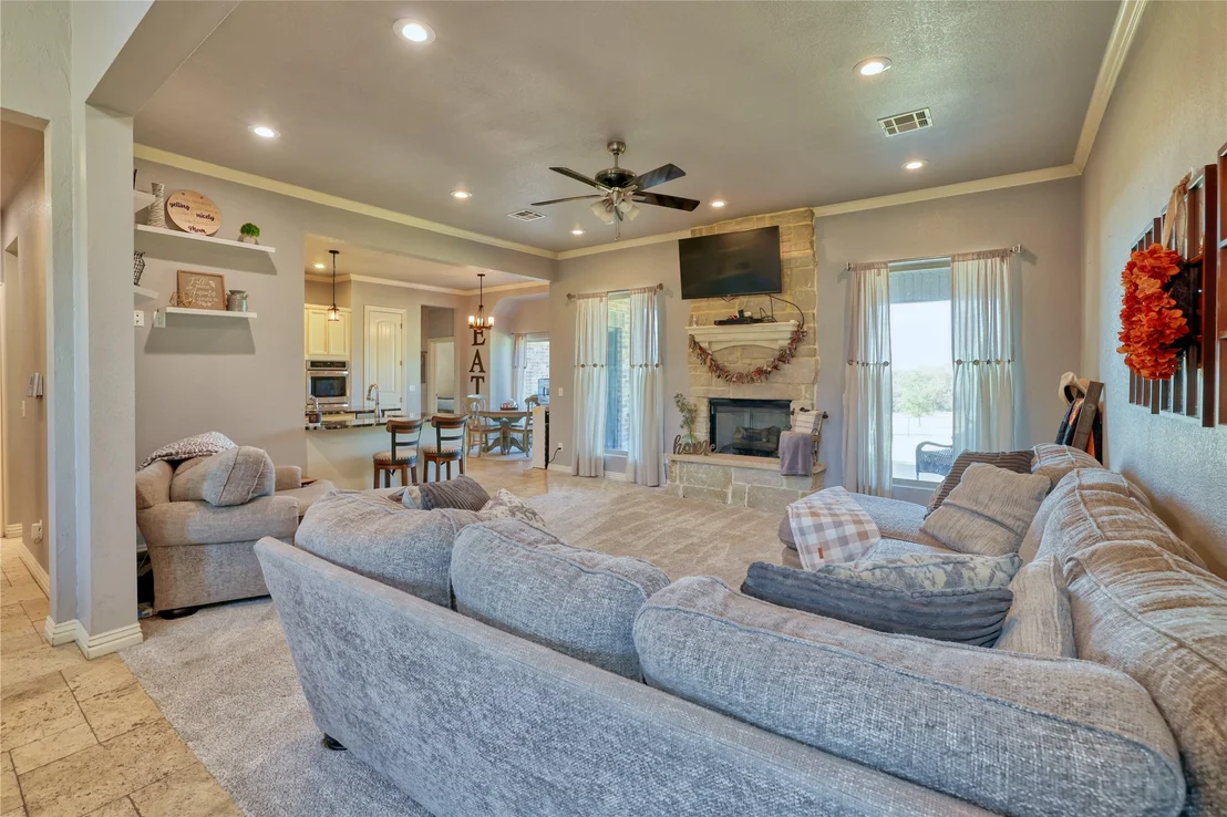 Photo of 905 Summit Ridge