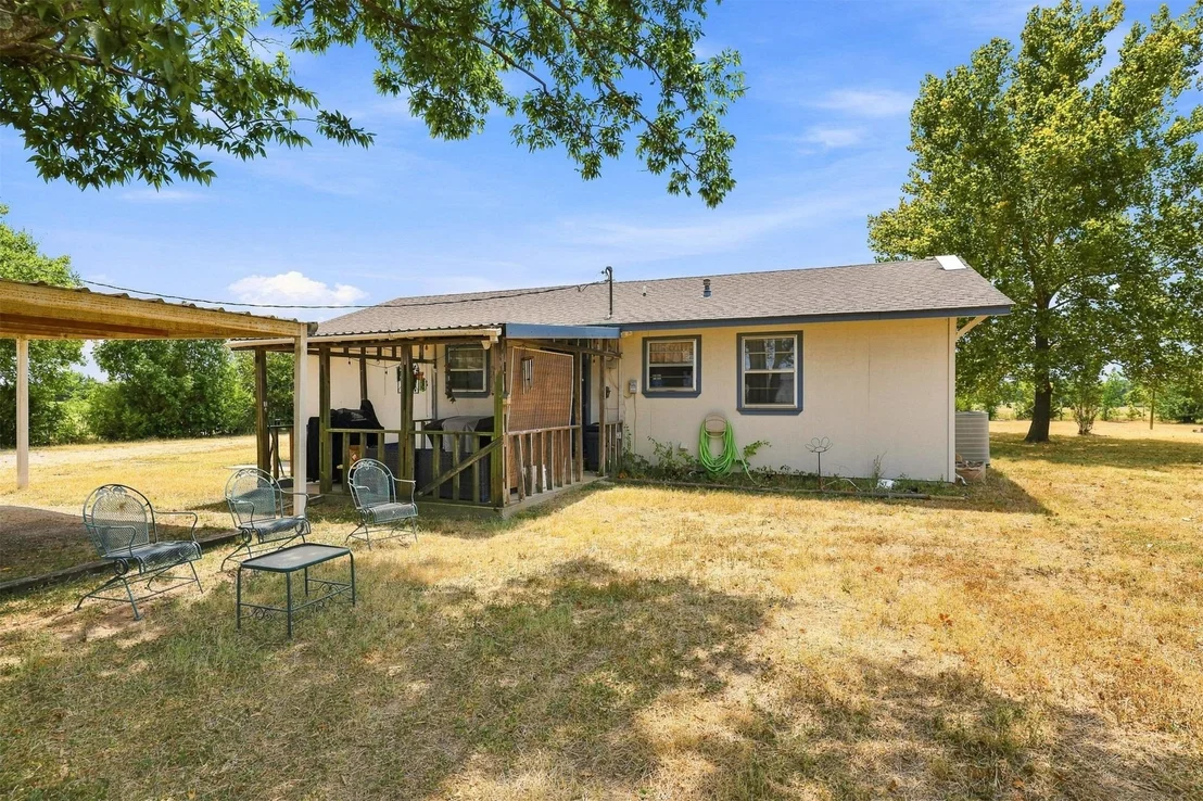 Photo of 37472 State Road 78