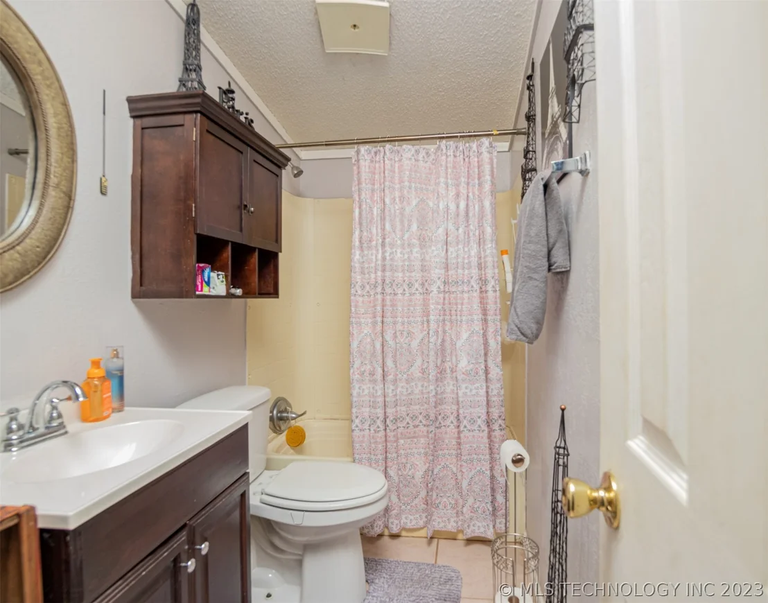 Photo of 219 Mistletoe Lane