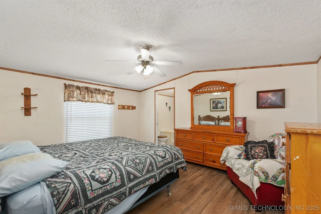 Photo of 420229 E 1144 Road