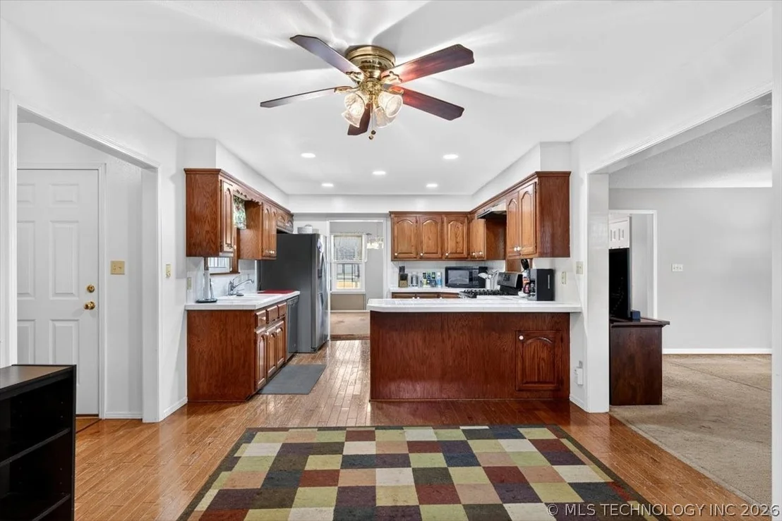 Photo of 36602 Ridge