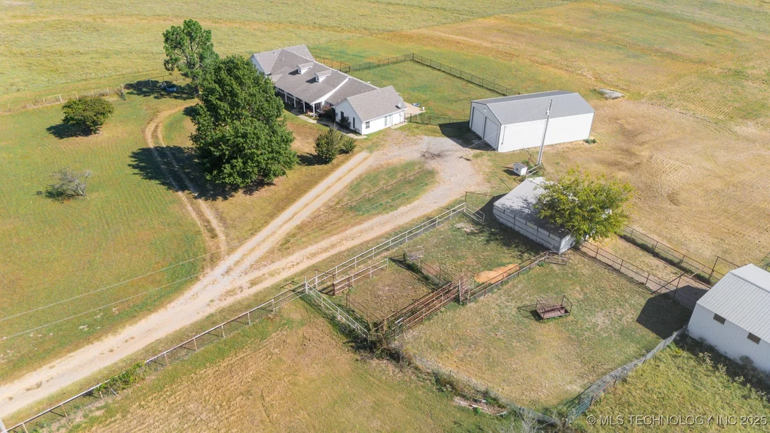 Photo of 109159 S 4210 Road