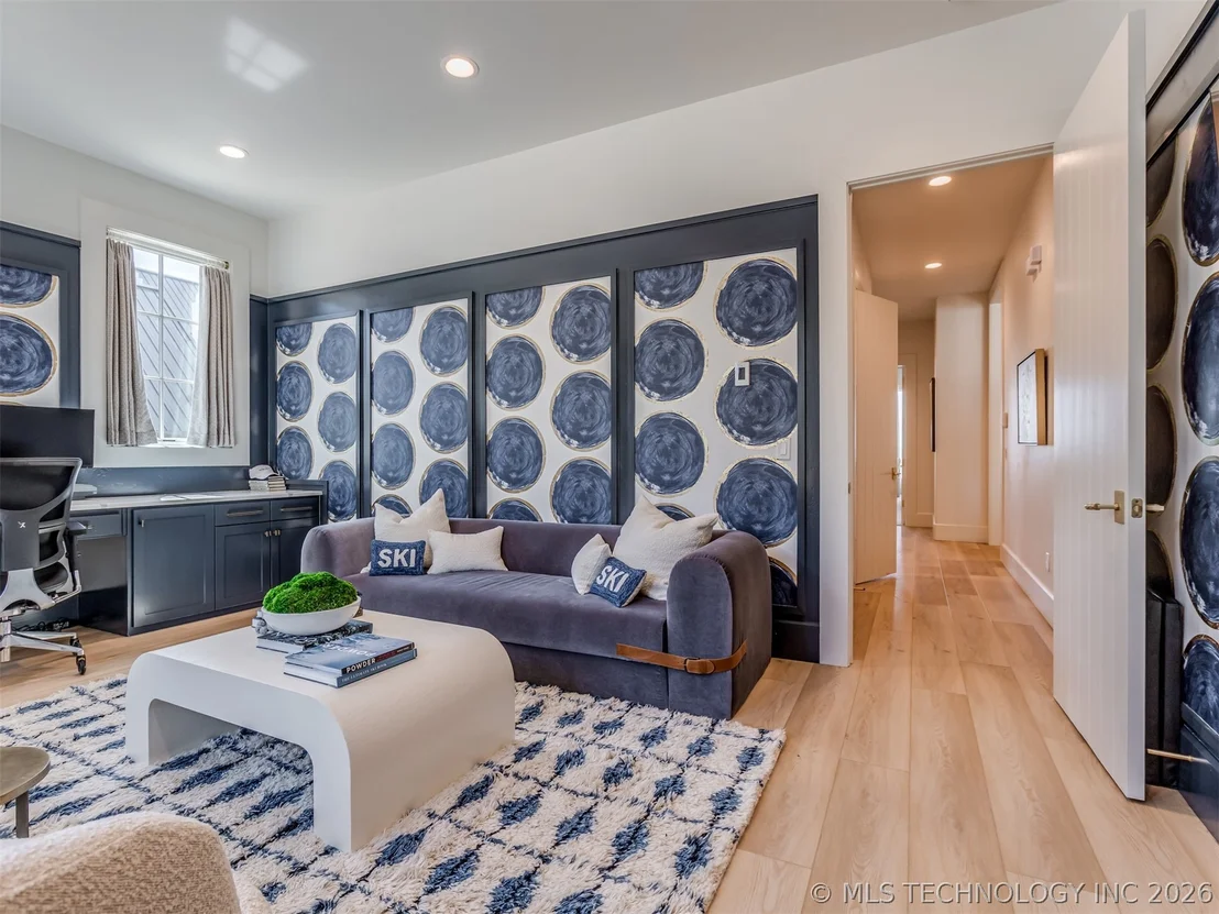 Photo of 120 Lower Green Way