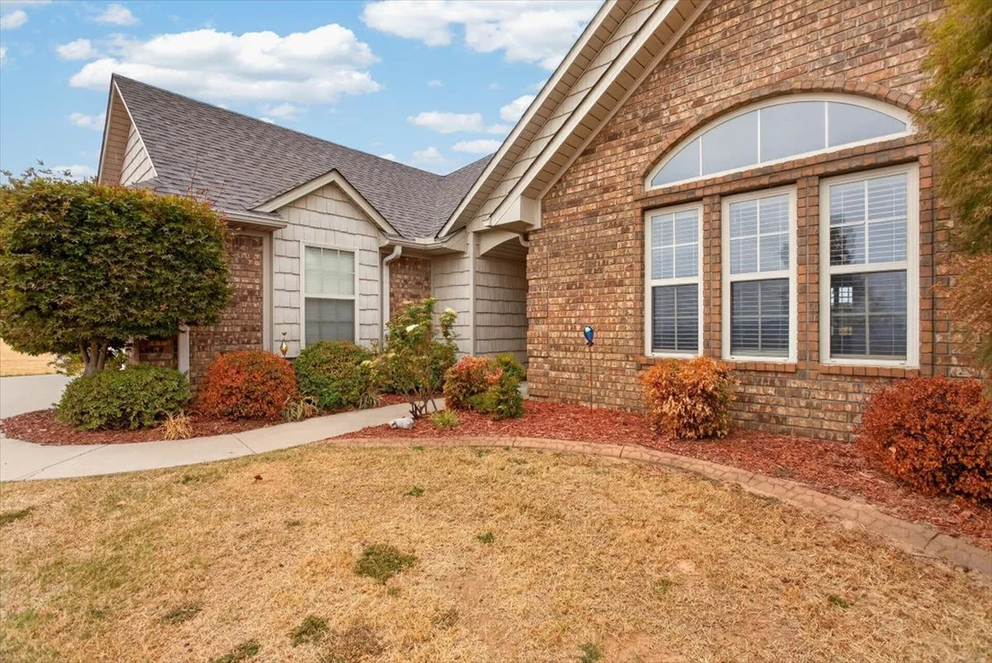 Photo of 23570 Wolf Valley Road