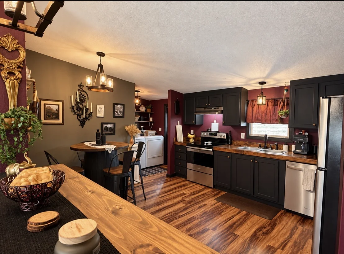 Photo of 10549 W Perry Road