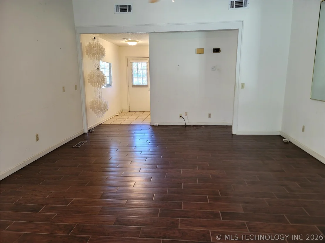 Photo of 112 Meadowlark Road