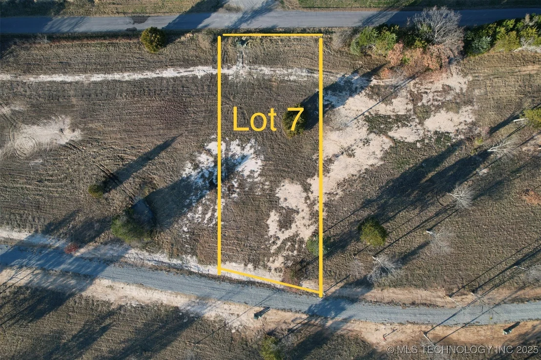 Photo of 7 Kathy Lane