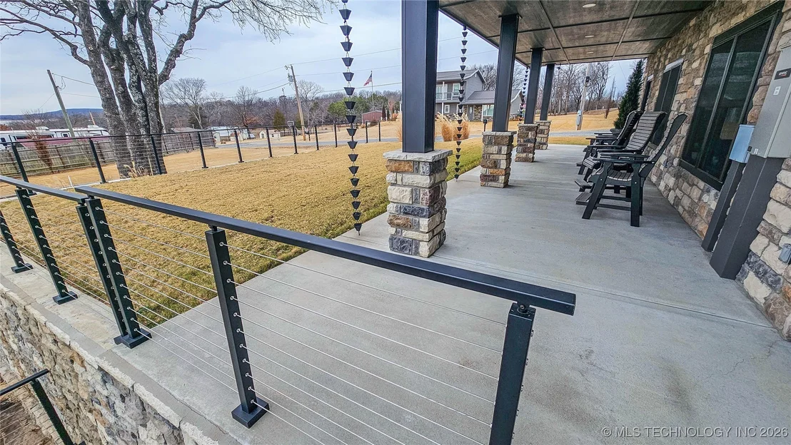 Photo of 417188 Mockingbird Lane