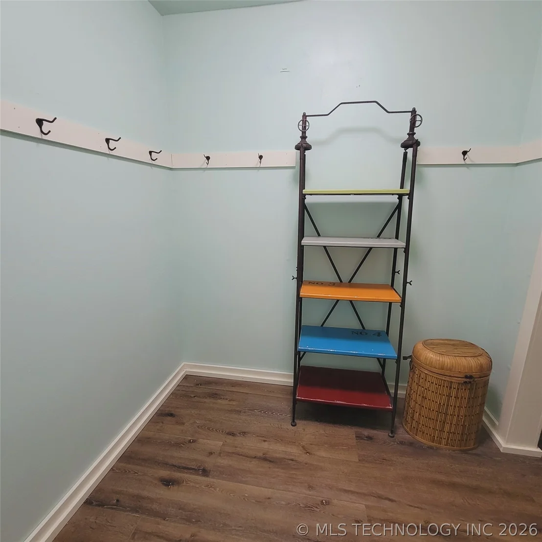 Photo of 105 Lakeview Drive