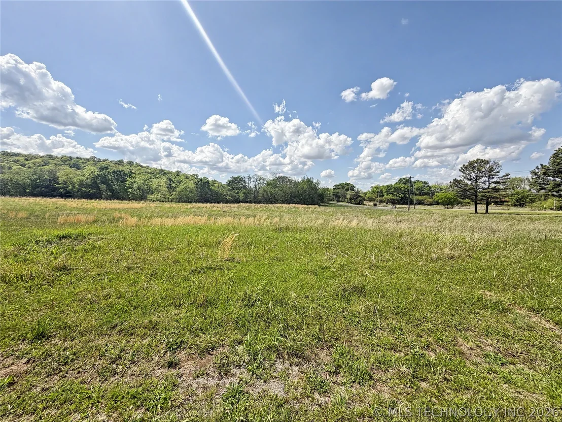 Photo of 428 S Thunder Road
