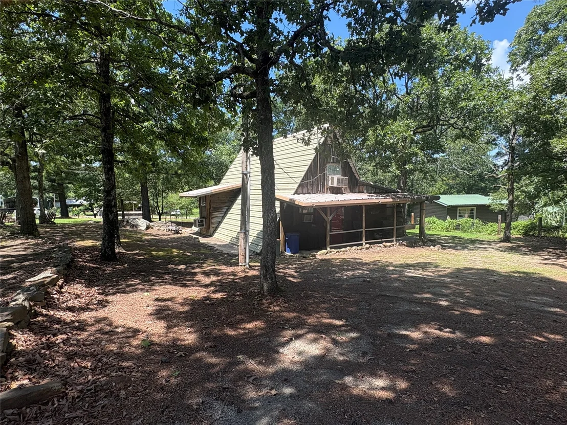 Photo of 979 County Line Road
