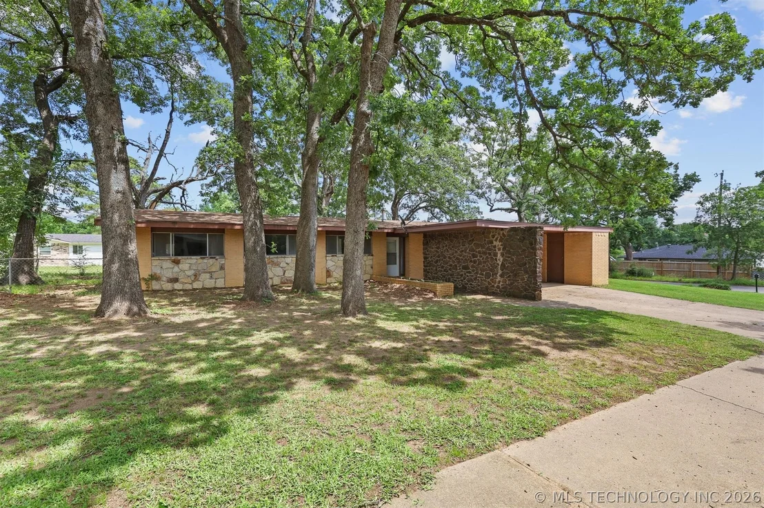Photo of 1010 Waco Street