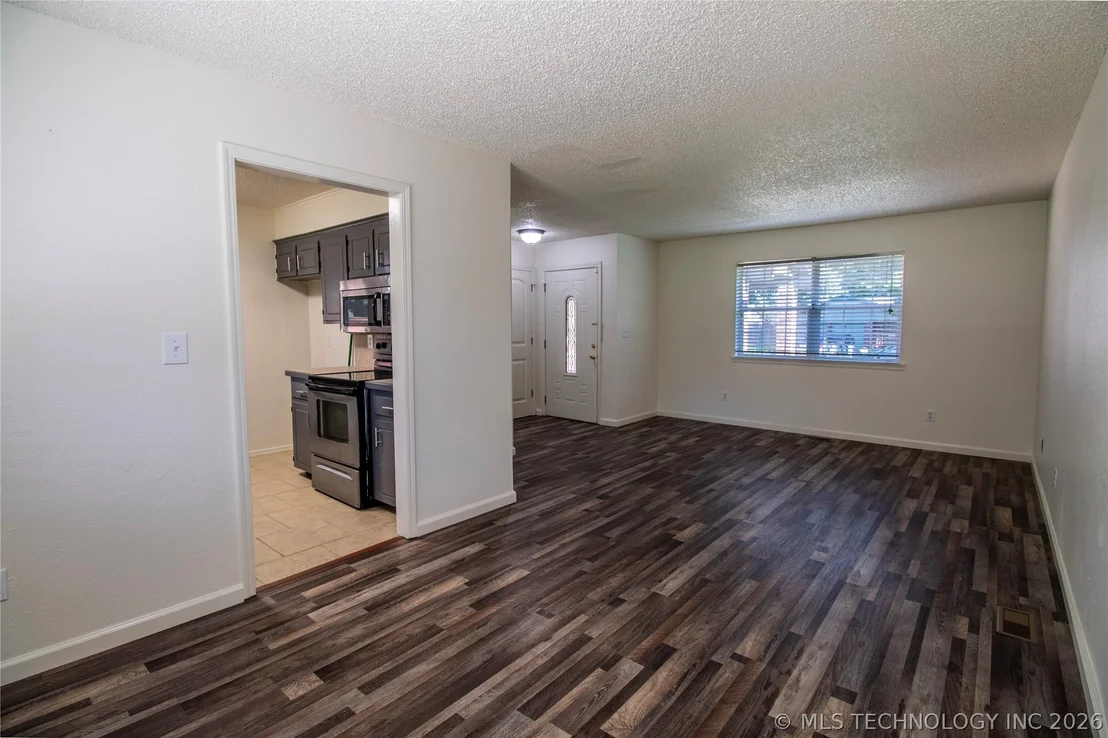 Photo of 3000 Tull Place