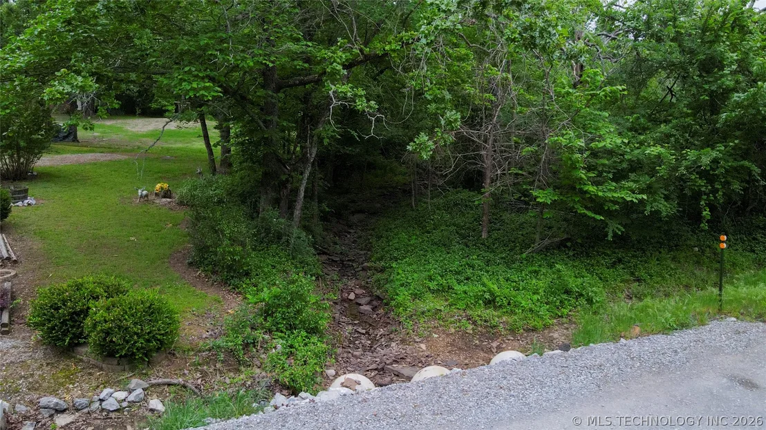 Photo of 105 W Mockingbird Lane