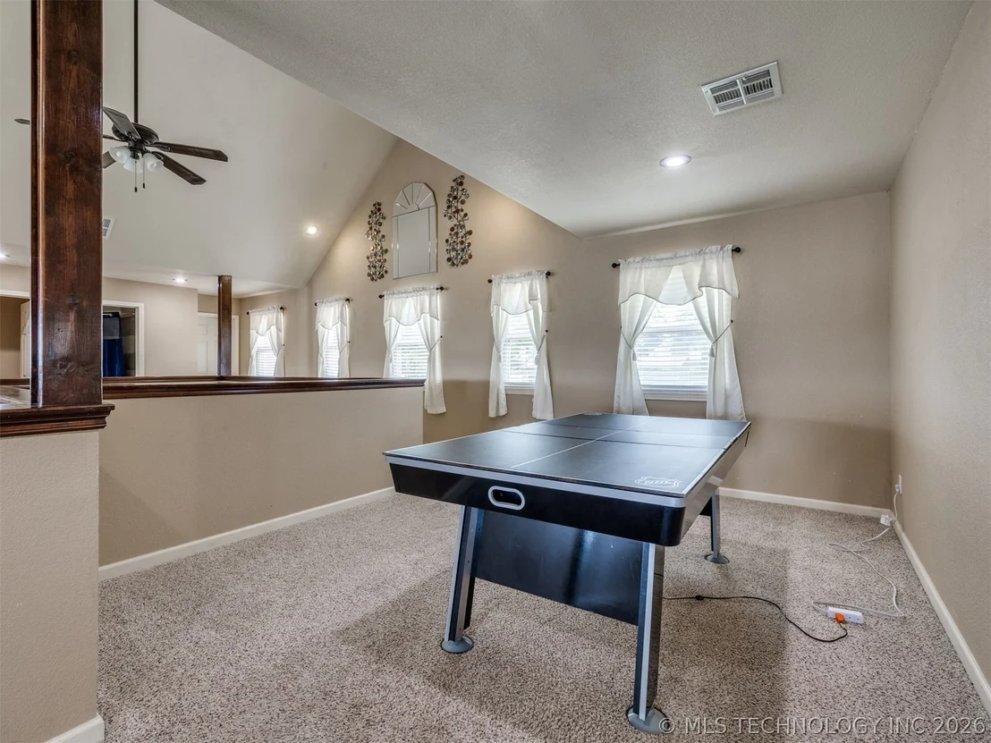 Photo of 332 E Highland Avenue