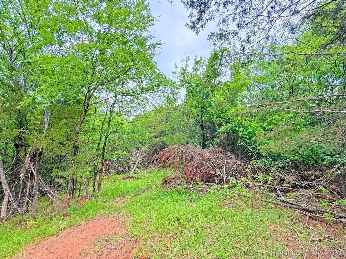 Photo of 46 Lakeside Circle