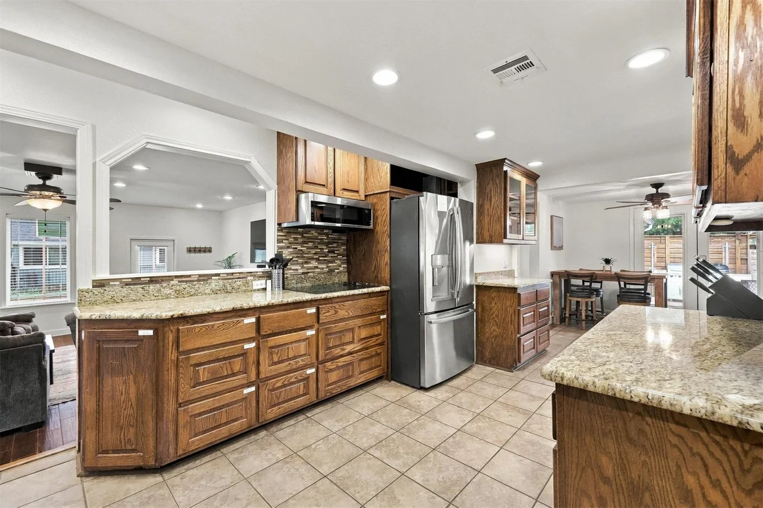Photo of 2828 Riverview Road