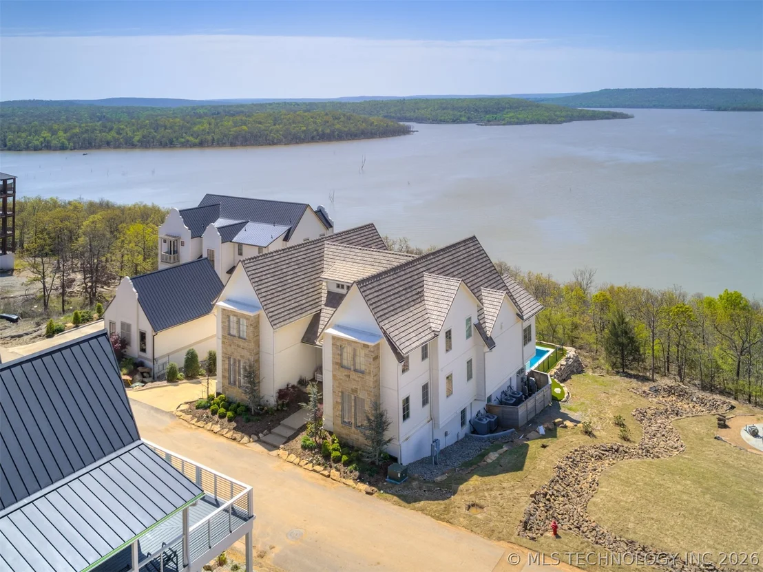 Photo of 120 Lower Green Way