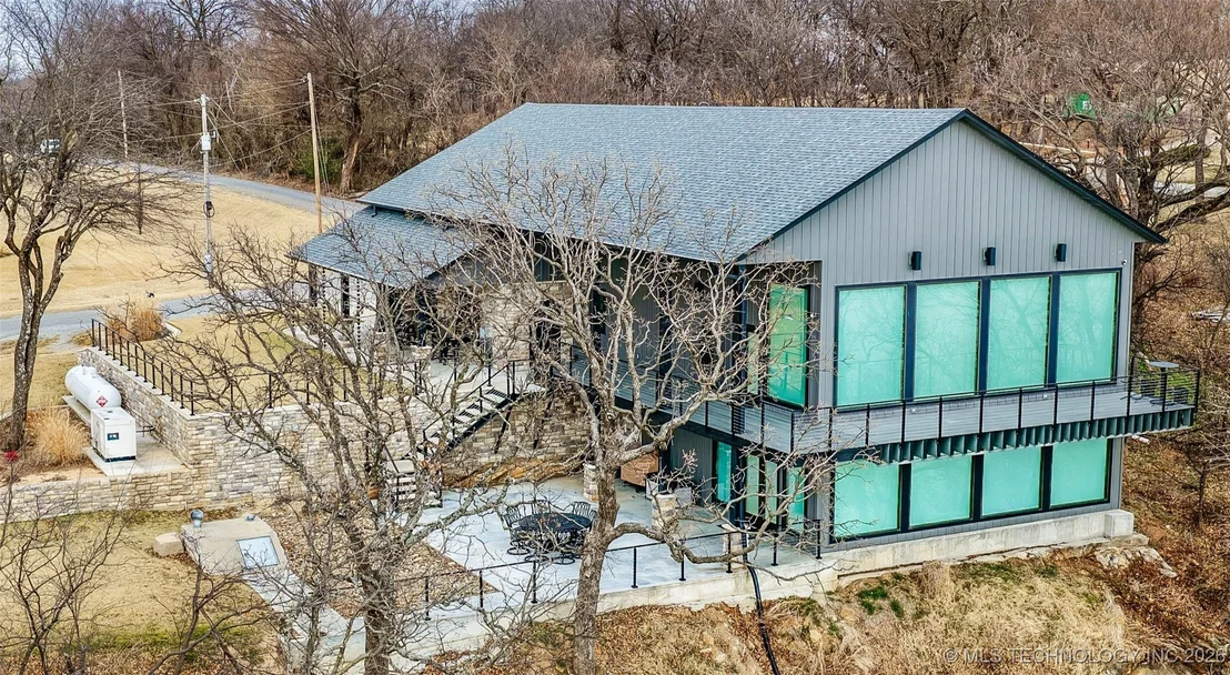 Photo of 417188 Mockingbird Lane
