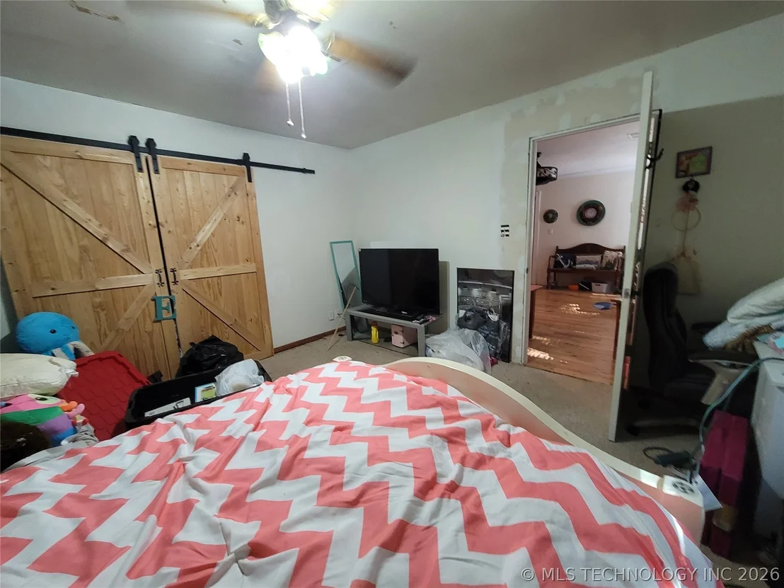 Photo of 416036 La Vista Drive