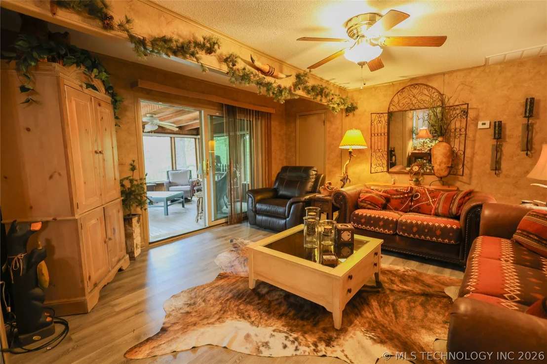 Photo of 445490 Indian Road
