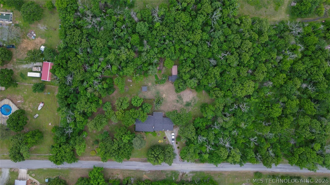 Photo of 105 W Mockingbird Lane