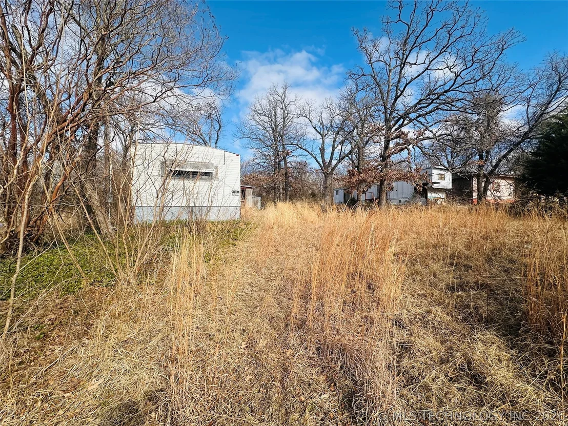 Photo of 964 Comanche Drive
