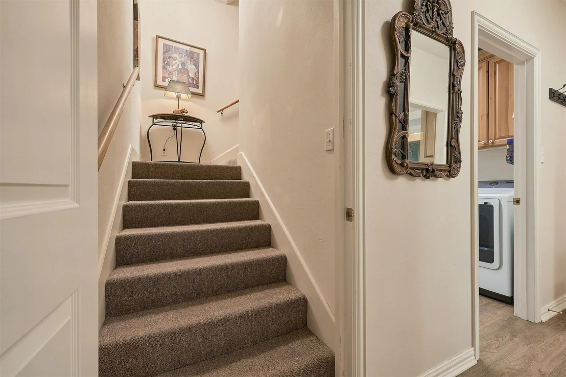 Photo of 205 Thousand Oaks