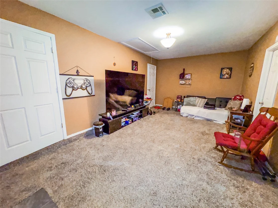 Photo of 70 W Hutson Street
