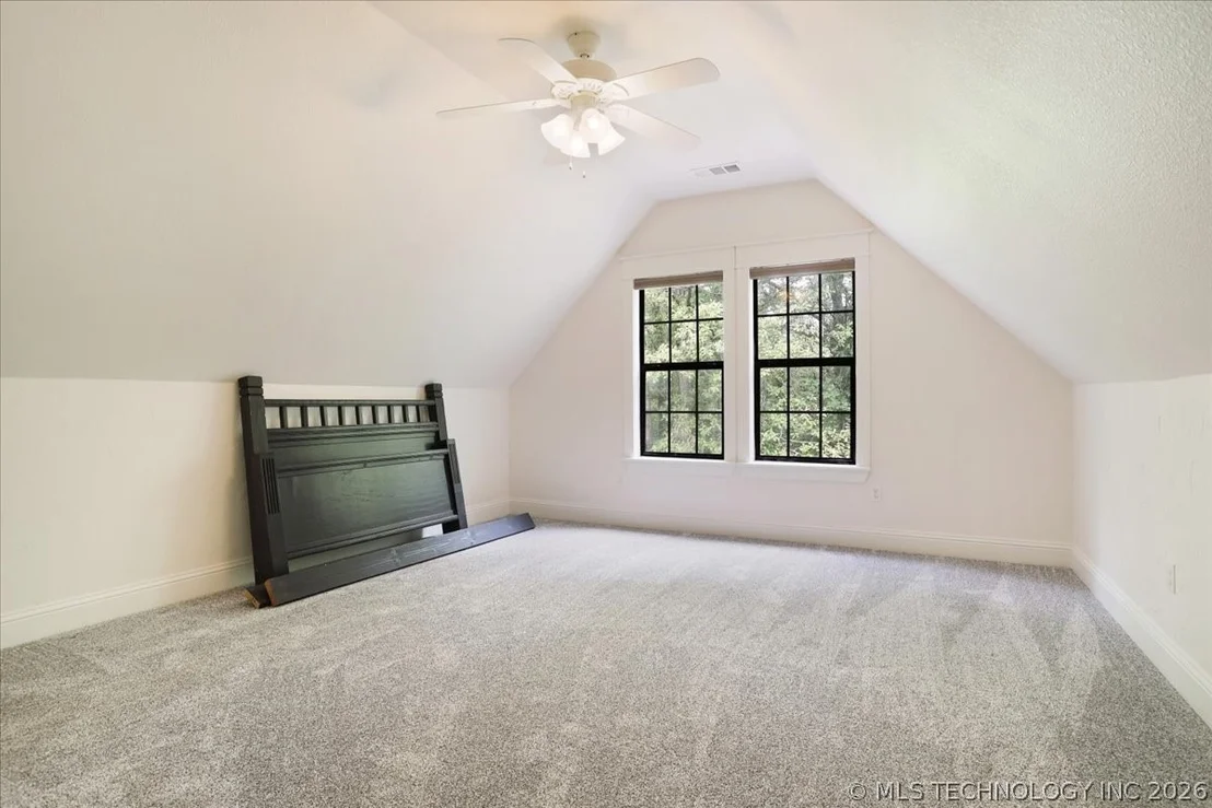 Photo of 900 W Hardesty Road