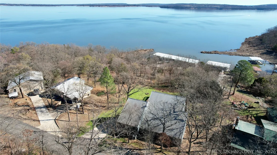 Photo of 1048 Robin Hood Road