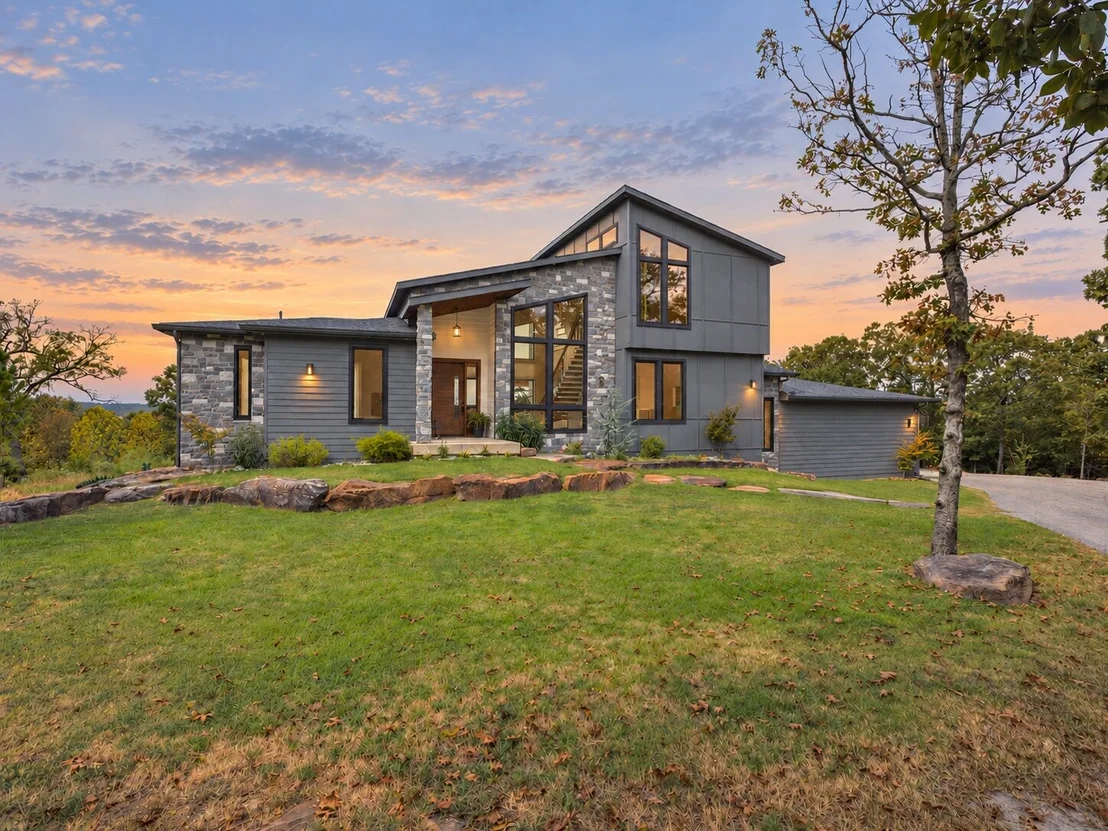 Photo of 1073 Hidden Ridge Road
