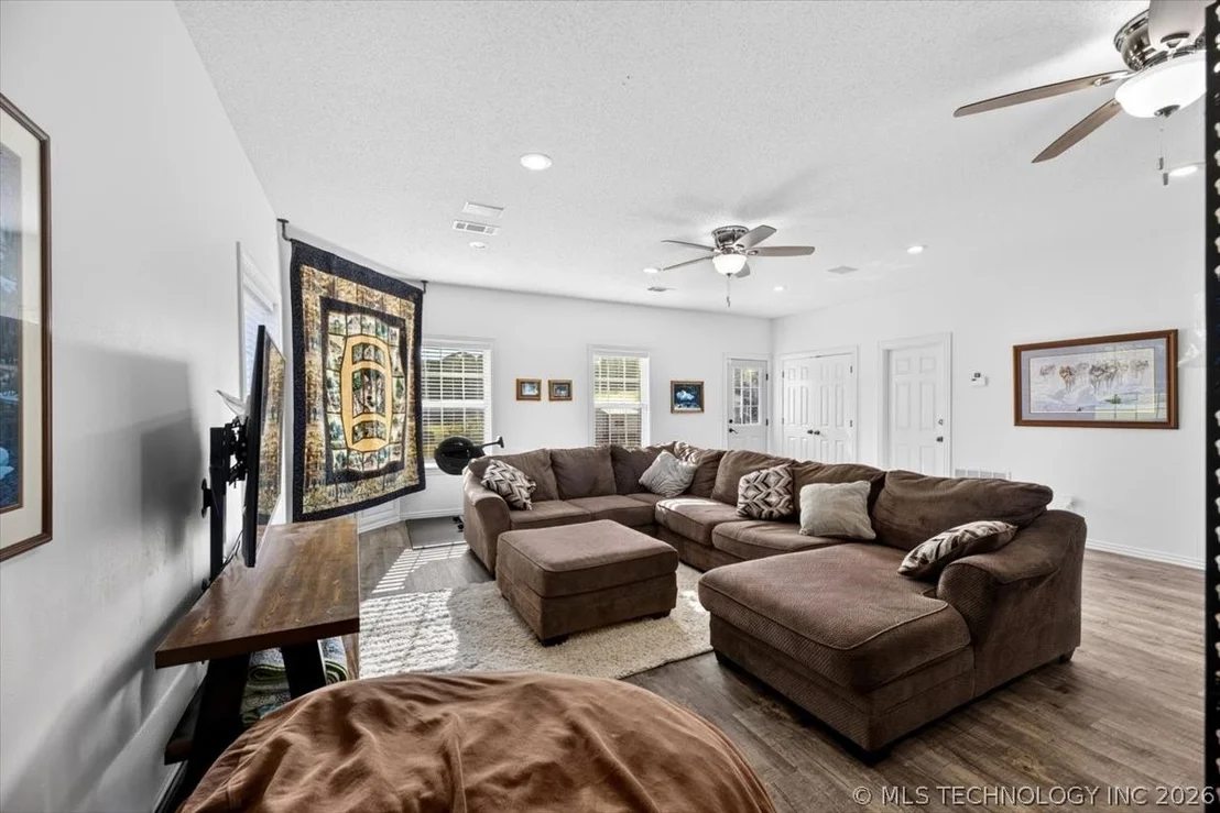 Photo of 34479 Cooper Road