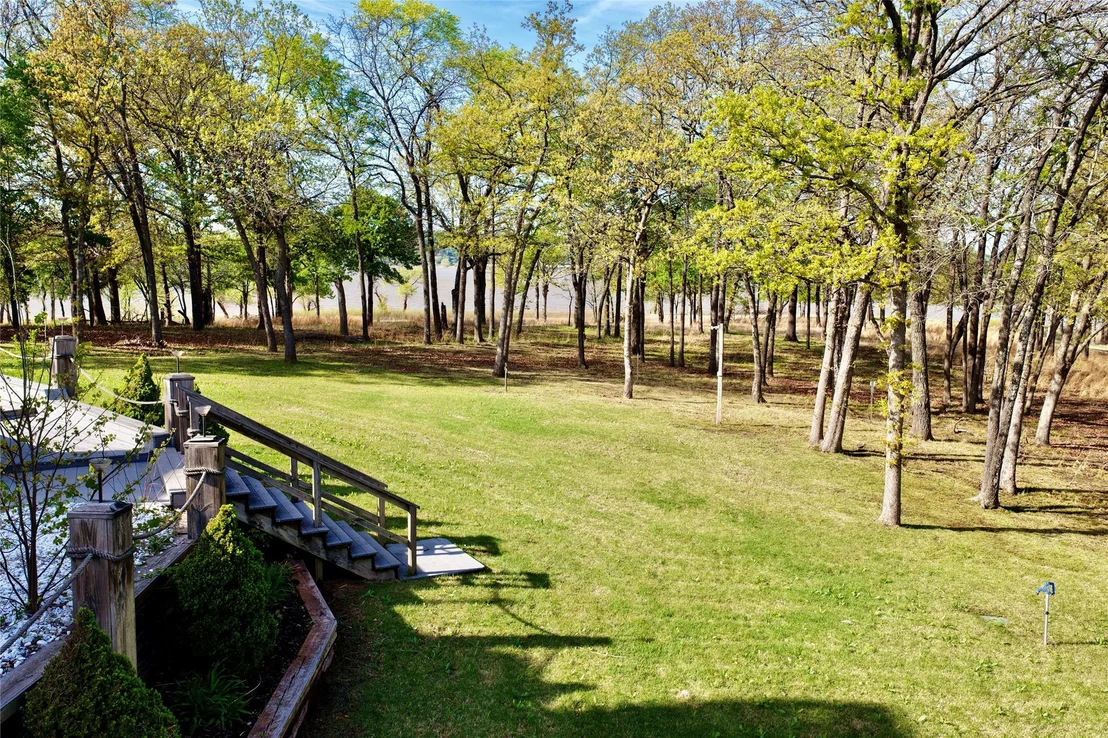 Photo of 25 E Shoreline Drive